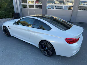 BMW M4 Coupé Competition DKG