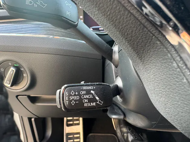 SKODA Superb Combi 2.0 TDi Style 4x4 DSG mit Anhängerkupplung