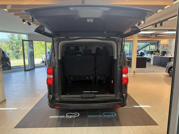 PEUGEOT Traveller 2.0 BlueHDi 9-Plätzer Business Long EAT-Automat