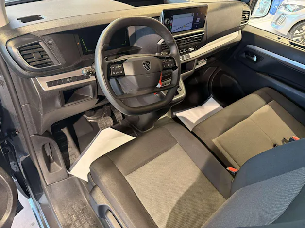 PEUGEOT Traveller 2.0 BlueHDi 9-Plätzer Business Long EAT-Automat