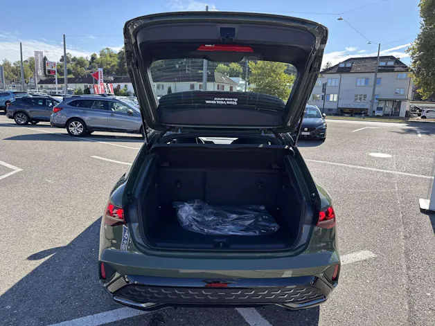 AUDI A3 Sportback 35 TDi S-Line S-Tronic Automat