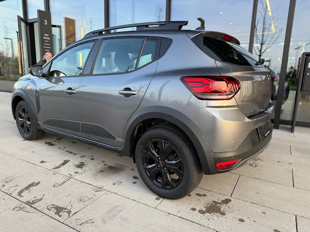 DACIA Sandero Stepway TCe 90 Extreme CVT Automat