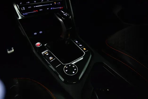 SEAT Tarraco 2.0 TSI FR 4Drive DSG *7 Plätzer*
