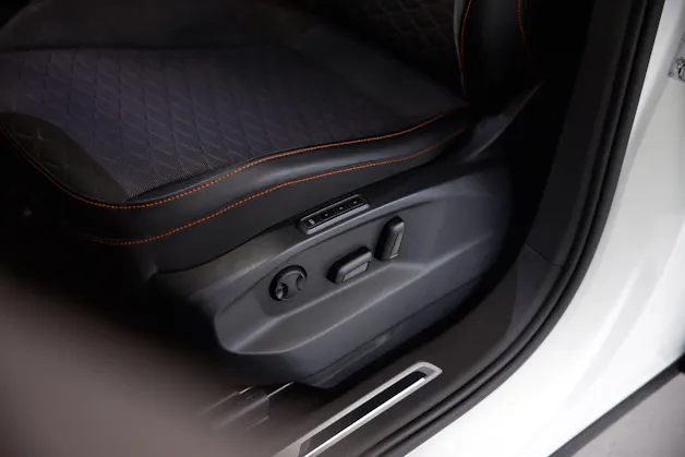 SEAT Tarraco 2.0 TSI FR 4Drive DSG *7 Plätzer*