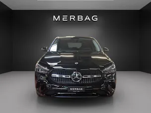 MERCEDES-BENZ GLA 200 7G-DCT Night Star