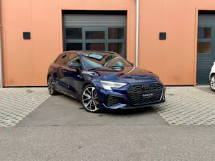 AUDI S3 Sportback 2.0 TFSI quattro S-tronic - "CH Auto * Toit Pano * Pack Technique + Aide Cond. * Cuir Nappa Rouge * Feu Matrix"