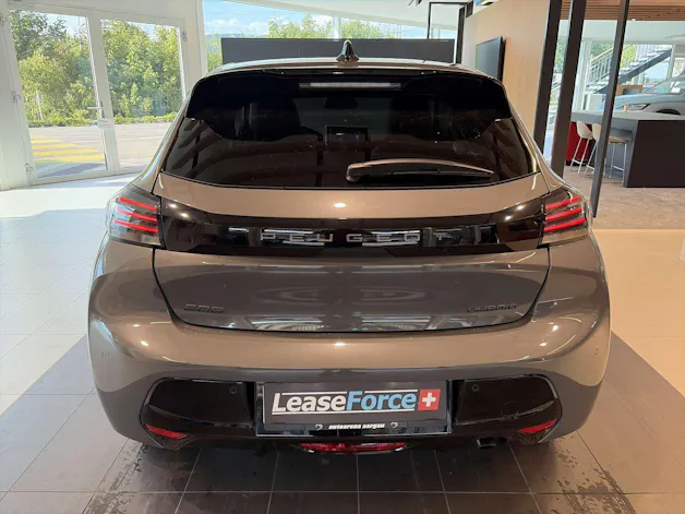 PEUGEOT 208 1.2 MHEV 110 Allure Automat