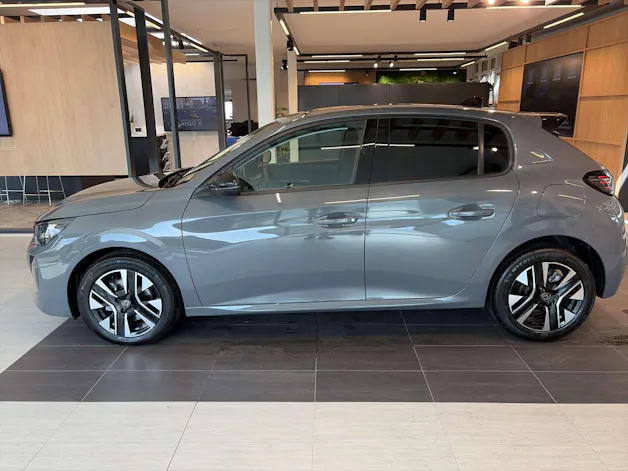 PEUGEOT 208 1.2 MHEV 110 Allure Automat