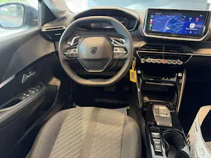 PEUGEOT 208 1.2 MHEV 110 Allure Automat