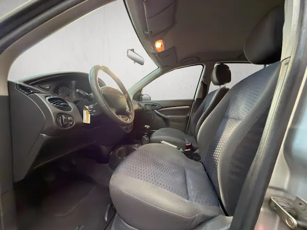 FORD Focus 2.0i 16V Trend