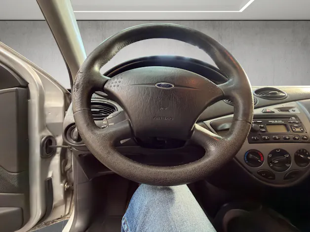 FORD Focus 2.0i 16V Trend