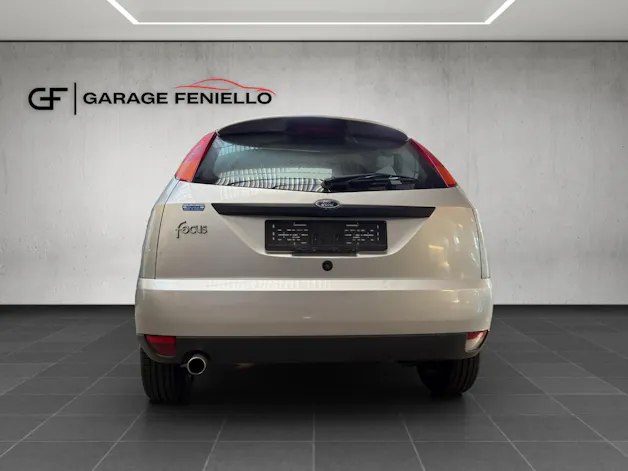 FORD Focus 2.0i 16V Trend