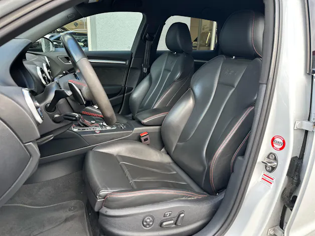 AUDI RS3 Sportback 2.5 TSI quattro S-tronic