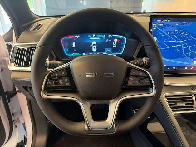 BYD Seal U DM-i PHEV Design AWD 324PS Automat
