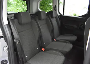 OPEL Combo 1.5 GS Automat