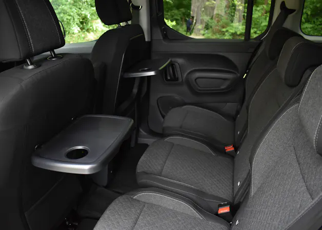 OPEL Combo 1.5 GS Automat