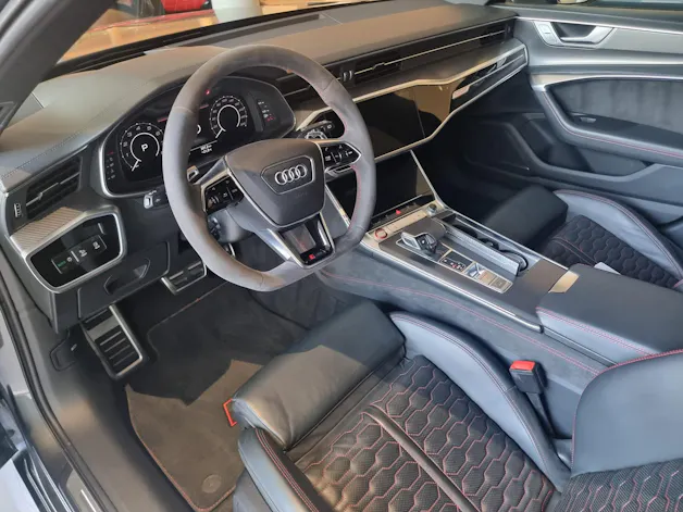 AUDI RS6 Avant 4.0 TFSI V8 quattro