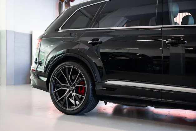 AUDI SQ7 TFSI quattro tiptronic