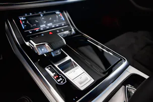 AUDI SQ7 TFSI quattro tiptronic