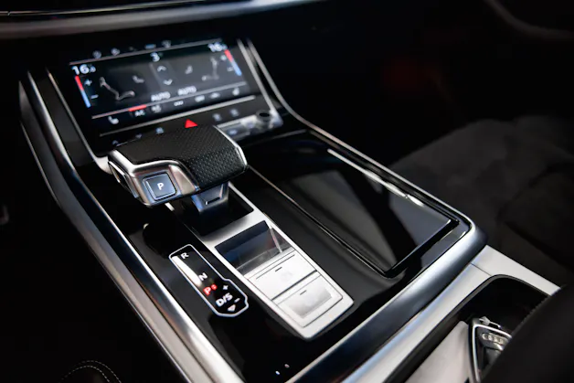AUDI SQ7 TFSI quattro tiptronic