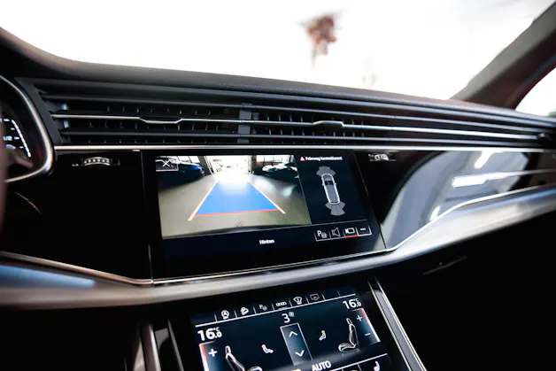 AUDI SQ7 TFSI quattro tiptronic