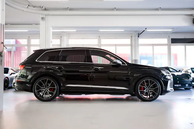 AUDI SQ7 TFSI quattro tiptronic