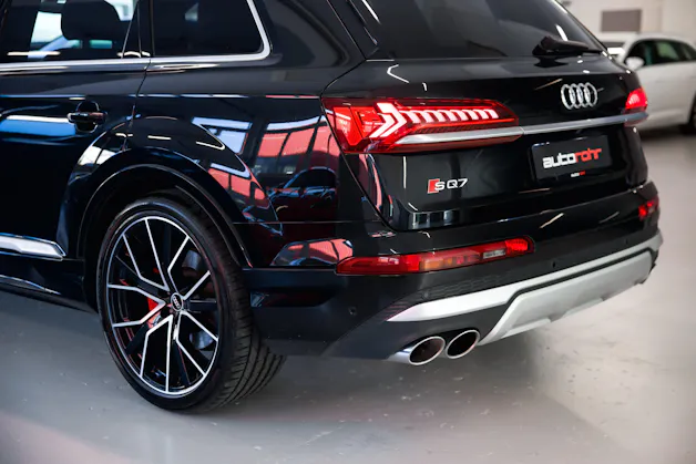 AUDI SQ7 TFSI quattro tiptronic