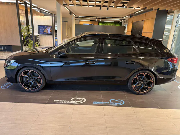 CUPRA LEON ST 2.0 TSi VZ 333PS 4Drive DSG-Automat