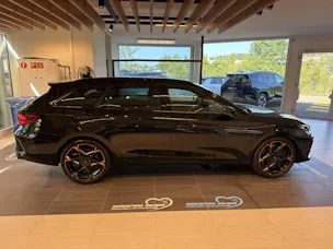 CUPRA LEON ST 2.0 TSi VZ 333PS 4Drive DSG-Automat