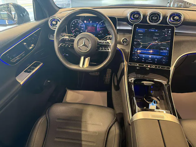 MERCEDES-BENZ GLC 220 d AMG-Line 4Matic G-Tronic Automat