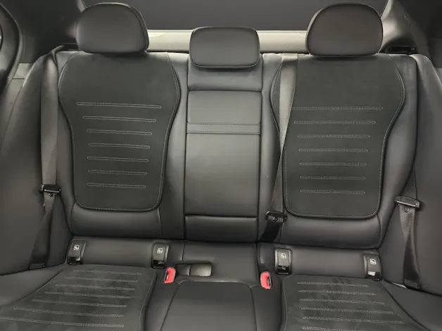 MERCEDES-BENZ C 300 4M AMG Line