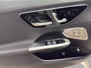 MERCEDES-BENZ C 300 4M AMG Line