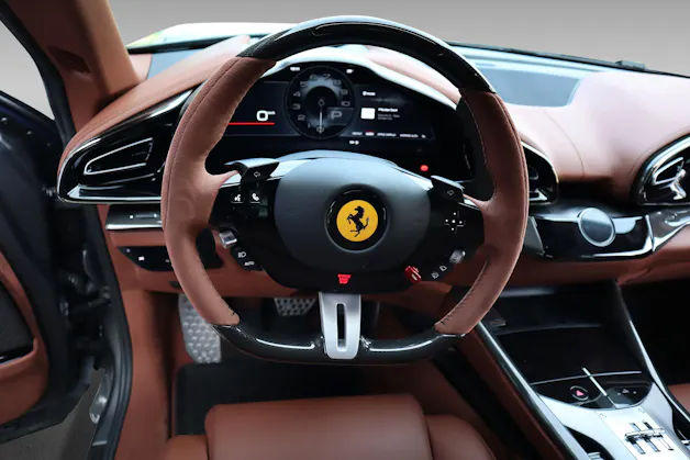 FERRARI Purosangue 6.5 V12
