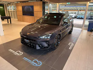 CUPRA LEON ST 2.0 TSi VZ 333PS 4Drive DSG-Automat