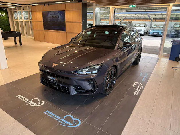 CUPRA LEON ST 2.0 TSi VZ 333PS 4Drive DSG-Automat