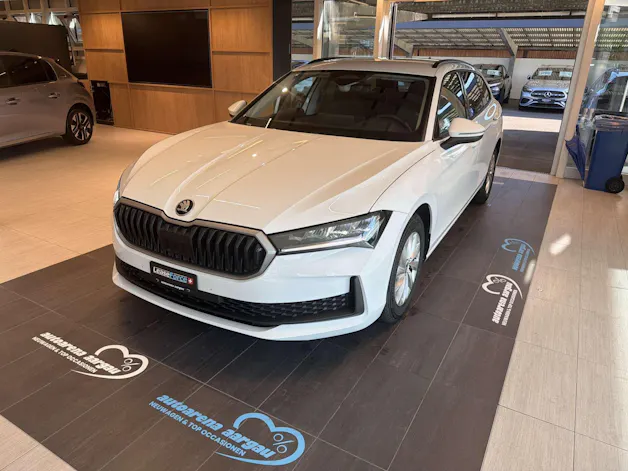 SKODA Superb Combi 1.5 eTSI mHEV Essence DSG-Automat