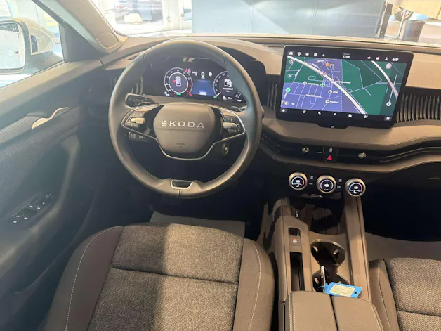 SKODA Superb Combi 1.5 eTSI mHEV Essence DSG-Automat