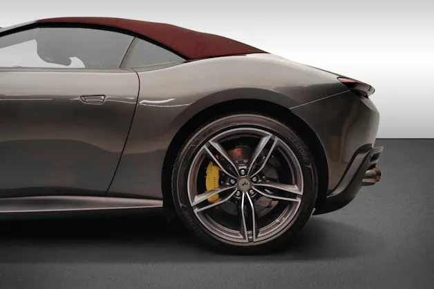 FERRARI Roma 3.9 V8 T