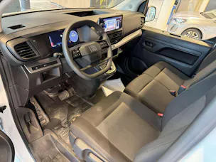 FIAT Scudo 2.0 BlueHDi L3 3-Plätzer EAT-Automat