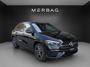 MERCEDES-BENZ GLA 200 7G-DCT