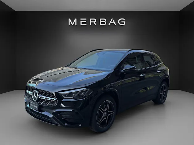 MERCEDES-BENZ GLA 200 7G-DCT