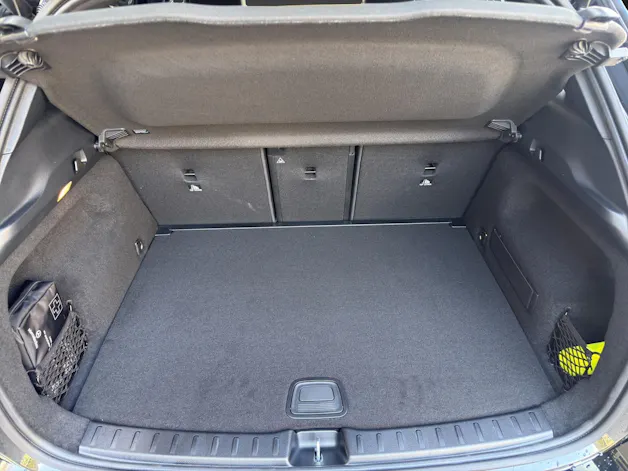 MERCEDES-BENZ GLA 200 7G-DCT