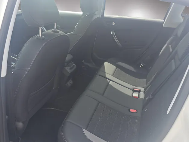 PEUGEOT 2008 1.2 PureTech 110 Allure S/S