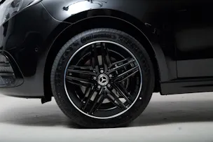 MERCEDES-BENZ V 300 d Exclusive 4matic lang Swiss Edition W447