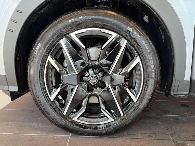 PEUGEOT 5008 145 Hybrid GT 7-Plätzer e-DCS-Automat