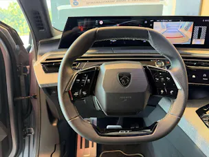 PEUGEOT 5008 145 Hybrid GT 7-Plätzer e-DCS-Automat