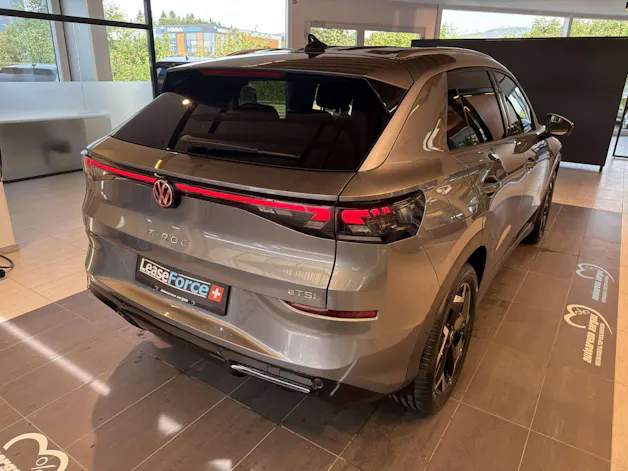 VW T-Roc 1.5 eTSi mHEV R-Line DSG-Automat