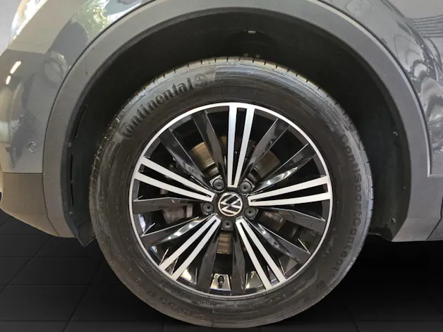 VW Tiguan 2.0TSI Elegance 4Motion DSG