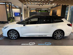 Toyota Corolla Touring Sports 2.0 HSD GR Sport e-CVT Automat