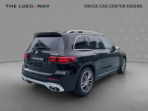 MERCEDES-BENZ GLB 35 4M - AMG / DISTRONIC / 360 Grad Kamera / Leder / 7 Sitze